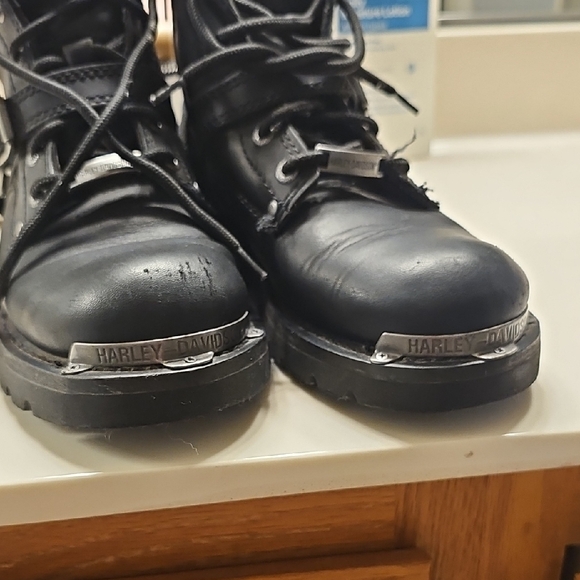 AWESOME Harley-Davidson Becky Moto Bopts - Picture 14 of 14